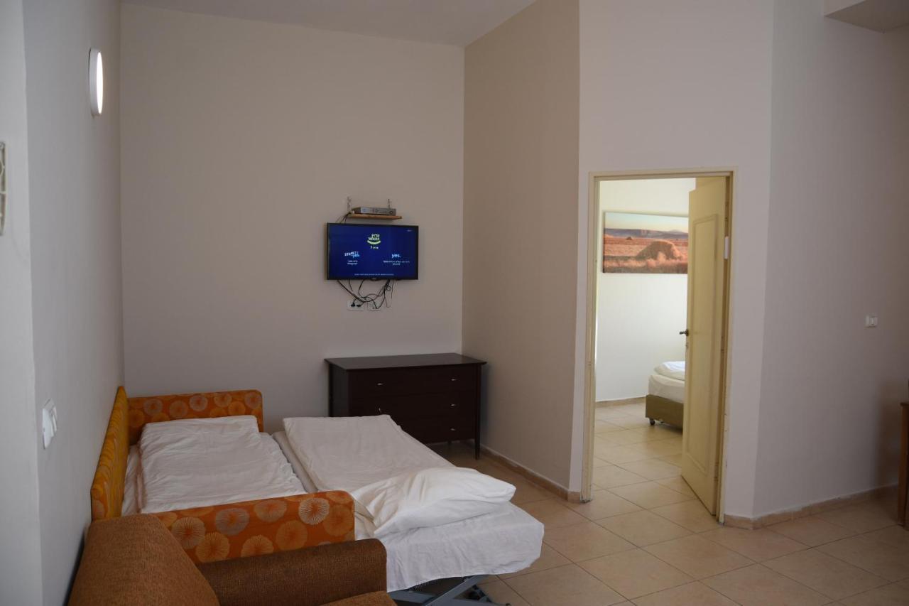 Kibbutz Tiratzvi - Country Lodging Tirat Zevi Dış mekan fotoğraf