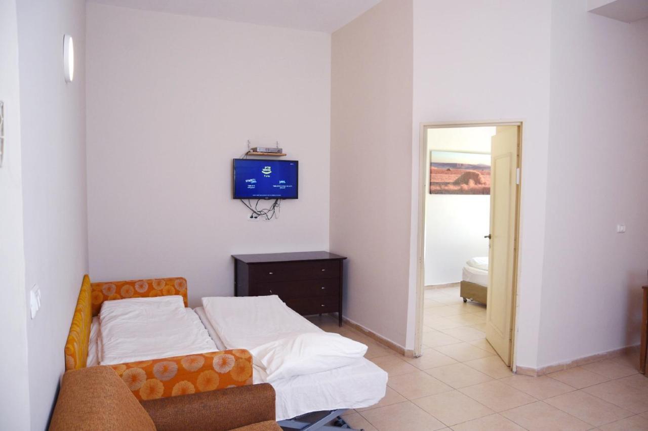Kibbutz Tiratzvi - Country Lodging Tirat Zevi Dış mekan fotoğraf
