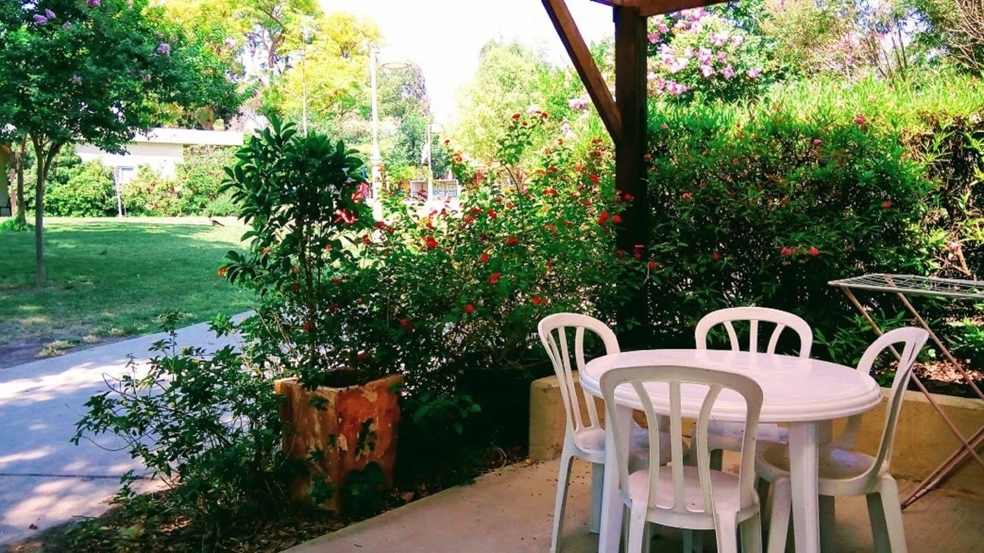 Kibbutz Tiratzvi - Country Lodging Tirat Zevi Dış mekan fotoğraf